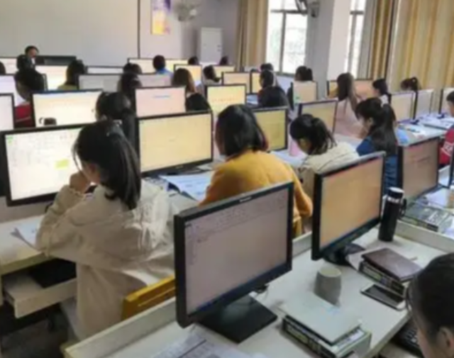 深耕课堂教育专心个性化教导为学生生长筑牢师资根基 深耕课堂教育专心个性化教导为学生生长筑牢师资根基